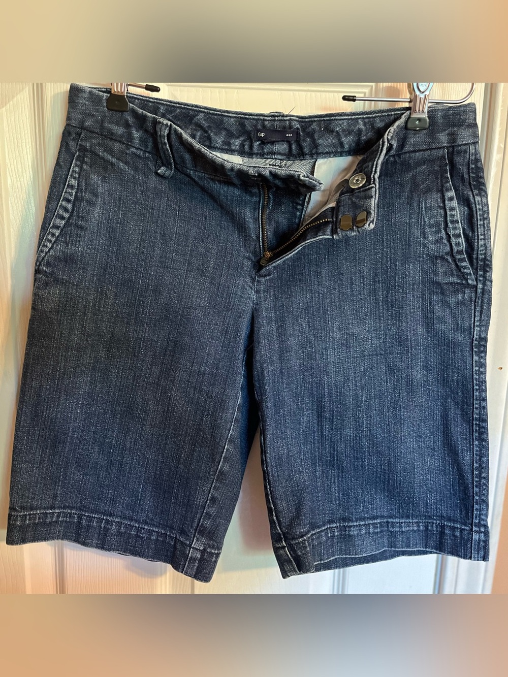 GAP Denim Bermuda Shorts | Sz 4 | 100% Cotton